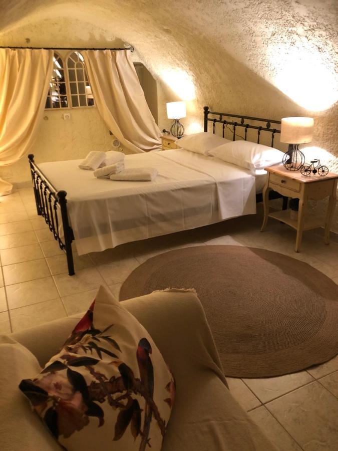 דירות Álika Kamares Cave House 3 מראה חיצוני תמונה